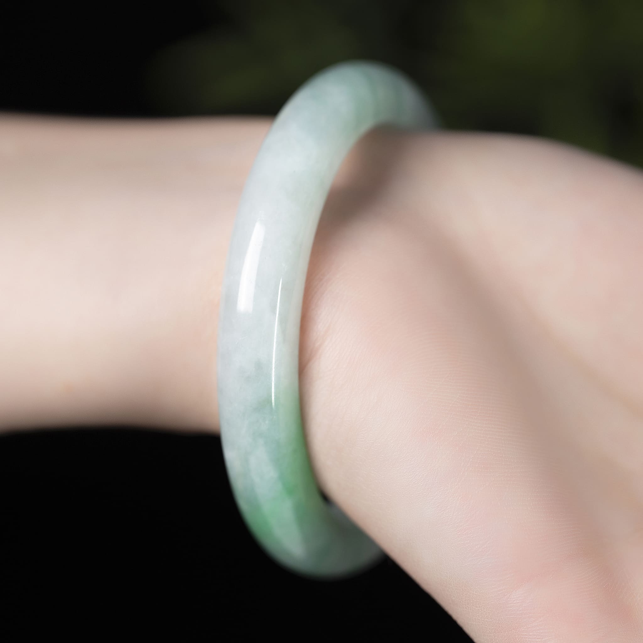 Natural Burmese Pale Green Jadeite Jade Bangle (57mm) - Z009 Hand On Display 2